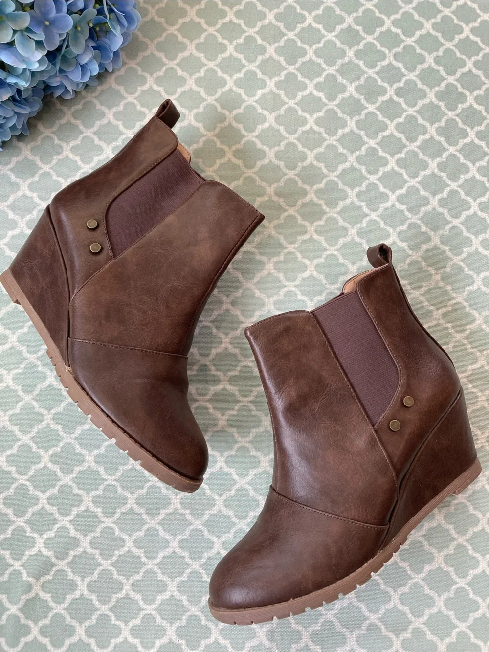 Journee Collection Jessie Wedge Booties Faux Leather 7.5